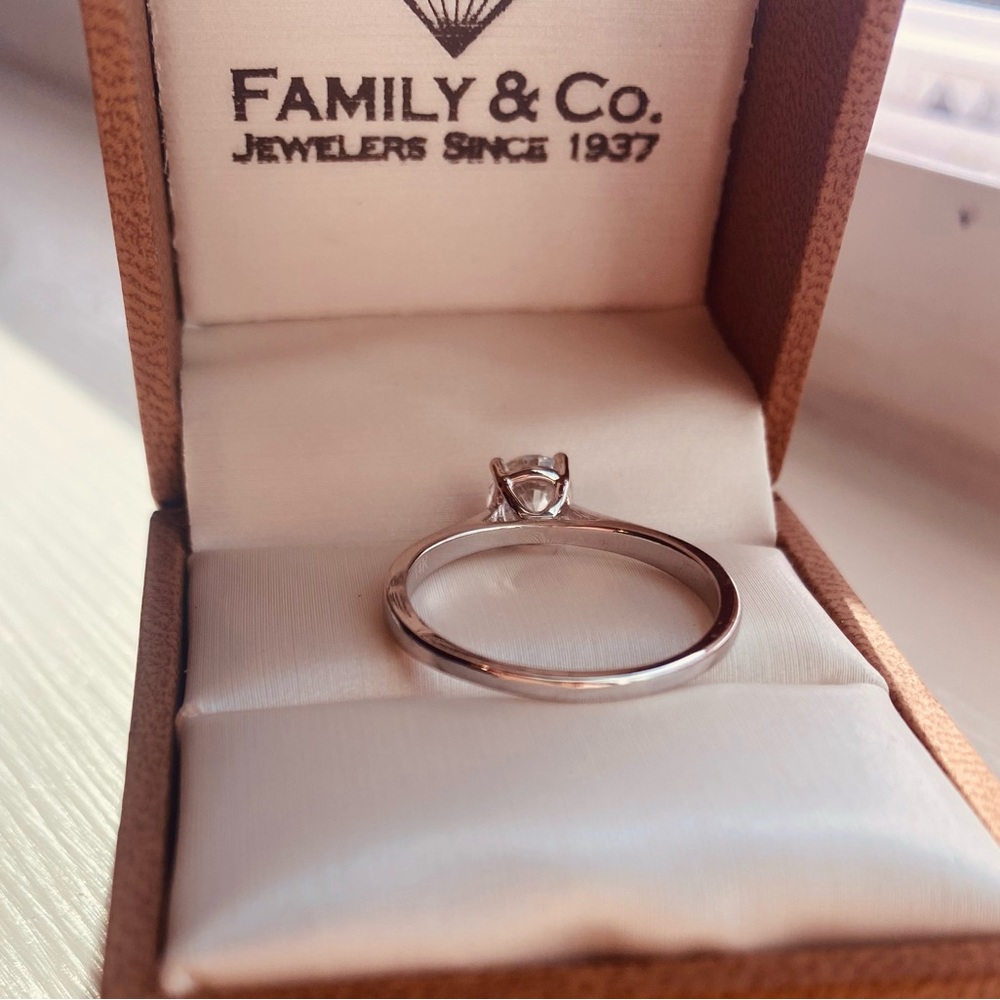 14K WHITE GOLD DIAMOND RING 💍 - Picture 5 of 6